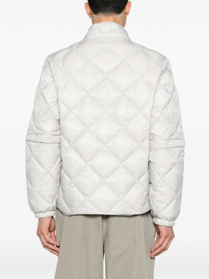 Detachable-sleeve down jacket